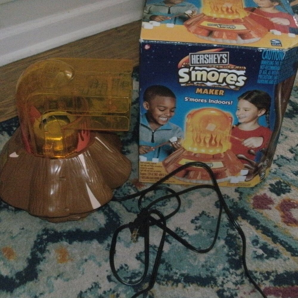 Spin Master Hershey's Indoor Electric S'mores Maker + Original Box 3 easy steps